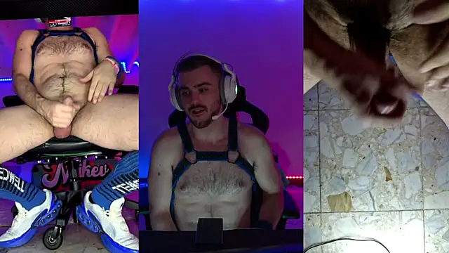 Snapshot of Mikev chatting on 6, 1, 2025 Mikev online show from 6, 1, 2025