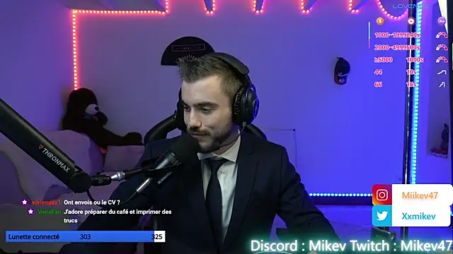 Snapshot of Mikev chatting on 22, 9, 2025 Mikev online show from 22, 9, 2025