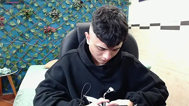 Waturox online show from 15, 2, 2025