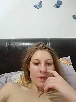 Snapshot of KimySandy chatting on 9, 10, 2025 KimySandy online show from 9, 10, 2025