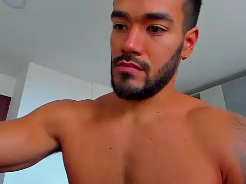 Alexander Martines online show from 1, 2, 2026