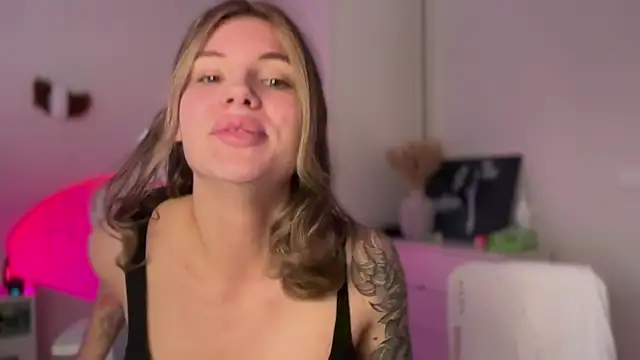 KesandAlex online show from 5, 3, 2026