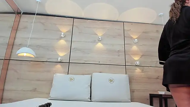 martina touss online show from 7, 3, 2025