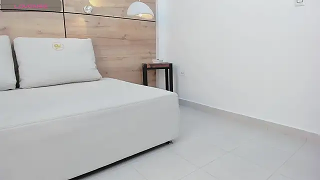 martina touss online show from 21, 3, 2025