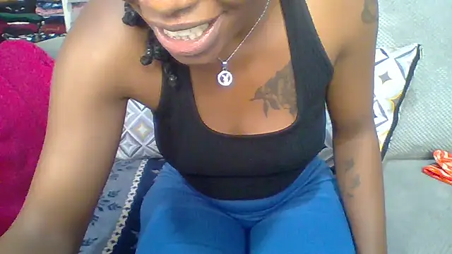 Snapshot of Petite_254 chatting on 14, 10, 2025 Petite 254 online show from 14, 10, 2025