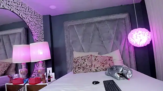 Snapshot of Hotsamantamature chatting on 6, 3, 2025 Hotsamantamature online show from 6, 3, 2025