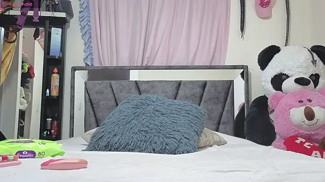 Snapshot of Hotsamantamature chatting on 18, 10, 2025 Hotsamantamature online show from 18, 10, 2025