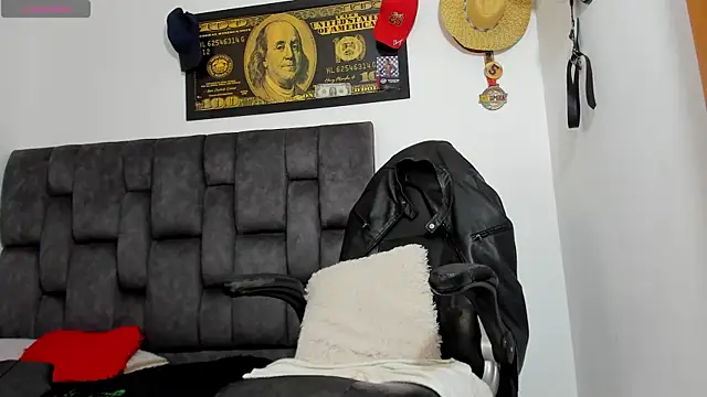 MattRodriguez9 online show from 23, 7, 2026
