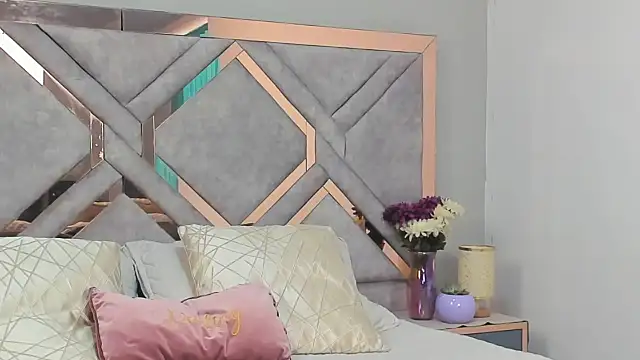 Victoriabecker online show from 22, 1, 2025