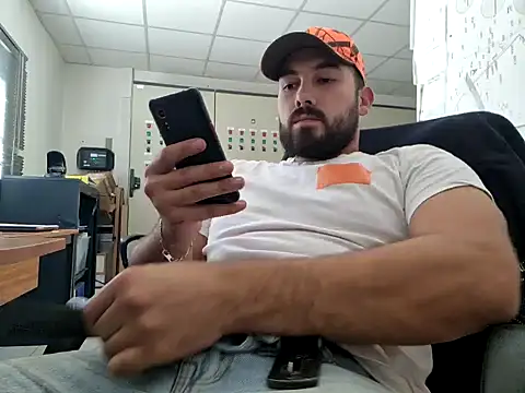 Leonormaldick online show from 10, 10, 2025