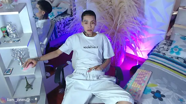 Jonesliam23 online show from 17, 3, 2026