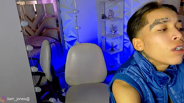 Jonesliam23 online show from 21, 5, 2026
