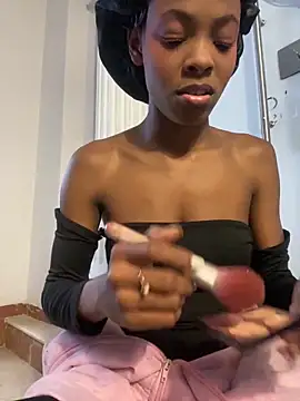 adaraSmiith online show from 12, 12, 2024