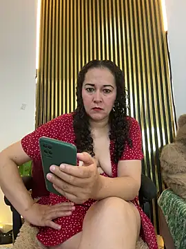 luisa curli online show from 25, 7, 2026