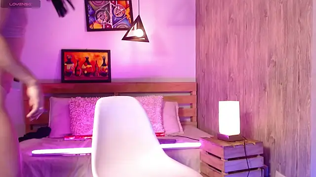 Snapshot of LittleButterfly19 chatting on 6, 12, 2024 LittleButterfly19 online show from 6, 12, 2024