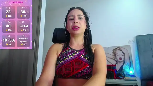 Shantalhotx69 online show from 6, 3, 2025