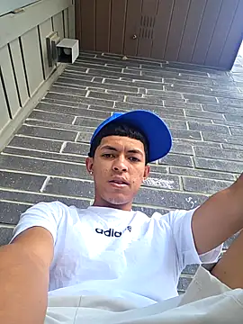 Yoko0381 online show from 3, 10, 2025