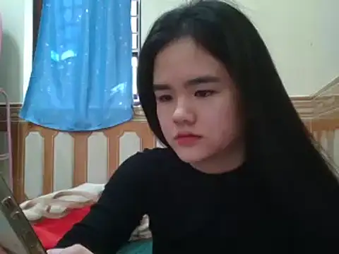 Yin-girl online show from 1, 1, 2025