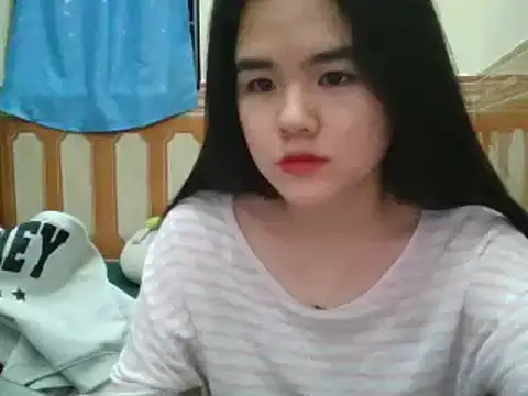 Yin-girl online show from 11, 1, 2025