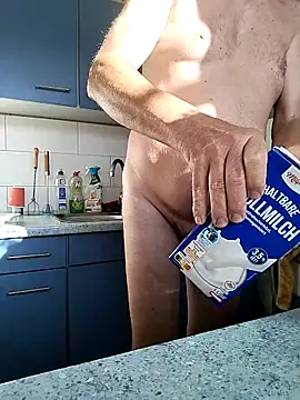 Snapshot of Lutzi1 chatting on 20, 9, 2025 Lutzi1 online show from 20, 9, 2025