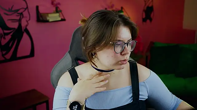 Snapshot of KeytSilvas chatting on 11, 12, 2024 KeytSilvas online show from 11, 12, 2024