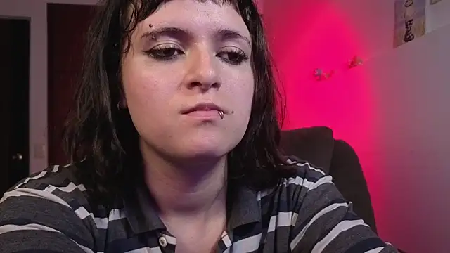 NEXT DOOR GIRL  online show from 28, 4, 2026