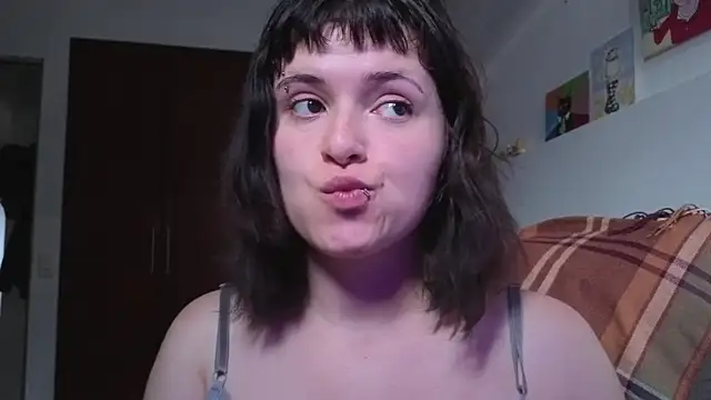 NEXT DOOR GIRL  online show from 30, 4, 2026