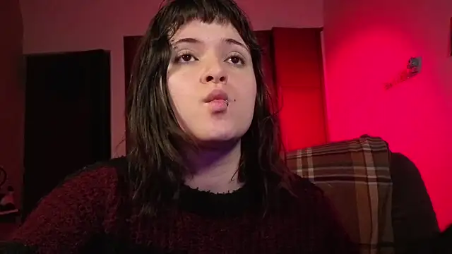 NEXT DOOR GIRL  online show from 5, 7, 2026