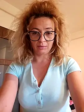 Selenna emma online show from 20, 10, 2025