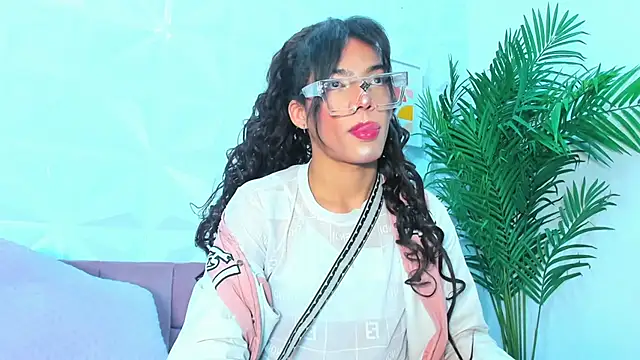 Briyit Doll online show from 22, 1, 2025