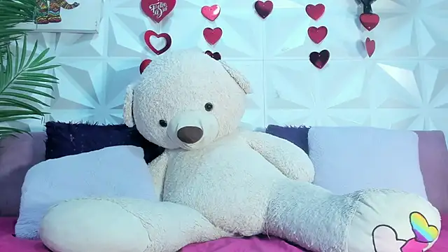 Briyit Doll online show from 24, 3, 2026