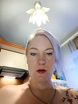 Tina Alev online show from 30, 1, 2025