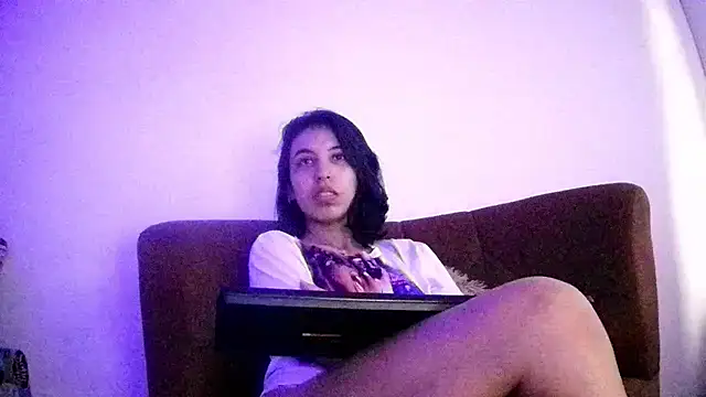 mina smith1 online show from 19, 4, 2026