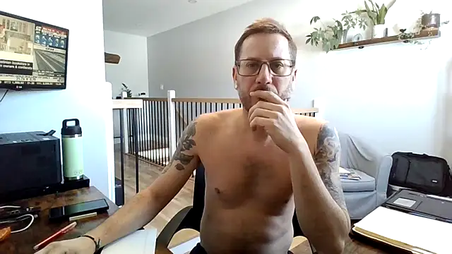 Snapshot of Bigdicktrav902 chatting on 10, 2, 2025 Bigdicktrav902 online show from 10, 2, 2025