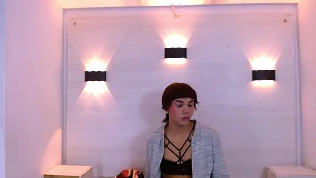 AndreaGil  online show from 7, 5, 2026