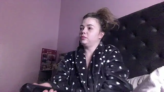 Snapshot of chelsiekink3 chatting on 18, 2, 2025 chelsiekink3 online show from 18, 2, 2025