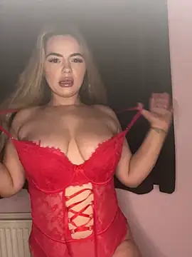 Snapshot of chelsiekink3 chatting on 22, 3, 2025 chelsiekink3 online show from 22, 3, 2025