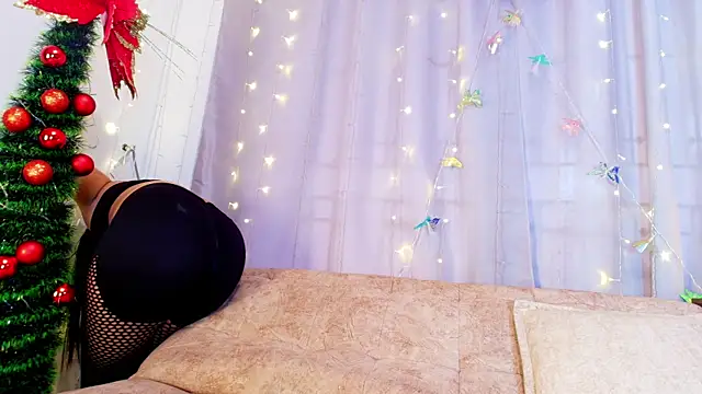 Snapshot of jade_brunnette chatting on 19, 12, 2025 jade brunnette online show from 19, 12, 2025