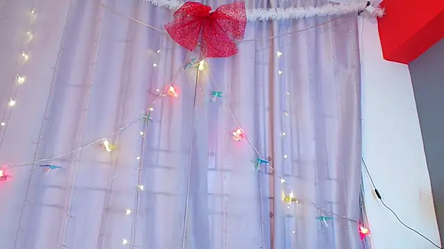 Snapshot of jade_brunnette chatting on 7, 1, 2026 jade brunnette online show from 7, 1, 2026