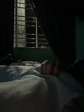 MephiticBermudas online show from 8, 10, 2025