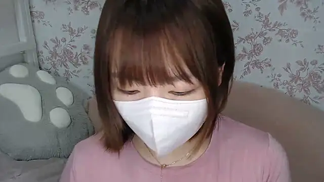 Snapshot of mei_hosina chatting on 5, 7, 2026 mei hosina online show from 5, 7, 2026