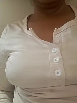 Snapshot of MakeMeCumAhh chatting on 4, 3, 2026 MakeMeCumAhh online show from 4, 3, 2026