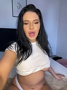 Nefera De Nile online show from 4, 3, 2025