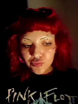 Snapshot of Sarah-Stoner chatting on 28, 6, 2026 Sarah-Stoner online show from 28, 6, 2026