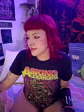 Snapshot of Sarah-Stoner chatting on 17, 7, 2026 Sarah-Stoner online show from 17, 7, 2026