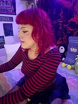 Snapshot of Sarah-Stoner chatting on 25, 7, 2026 Sarah-Stoner online show from 25, 7, 2026