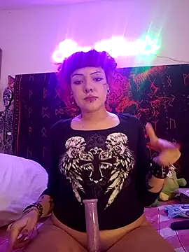 Snapshot of Sarah-Stoner chatting on 26, 7, 2026 Sarah-Stoner online show from 26, 7, 2026
