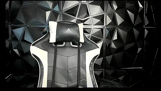 Snapshot of HelueHorny13 chatting on 19, 3, 2025 HelueHorny13 online show from 19, 3, 2025