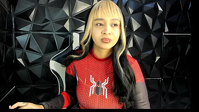 Snapshot of HelueHorny13 chatting on 27, 10, 2025 HelueHorny13 online show from 27, 10, 2025