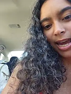 cinnaminnie online show from 7, 3, 2025